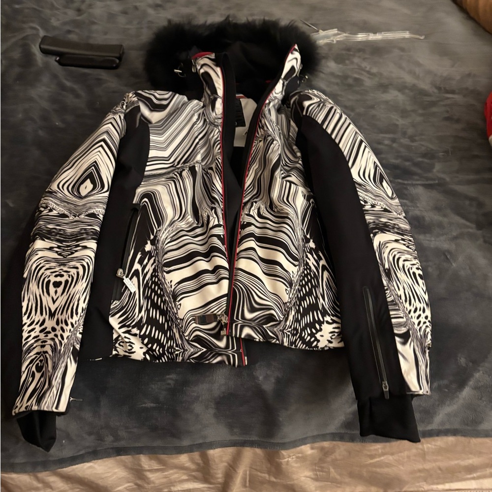 Collar Monochrome Women's Ski Jacket with Fur Trim